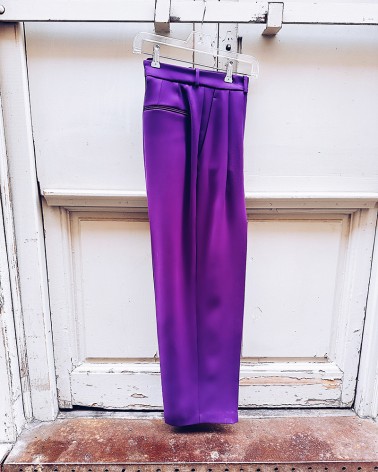 Pantalón pesante púrpura