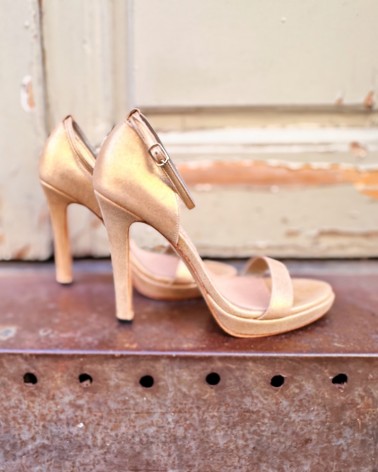 "Stefanie" golded suede platform sandal