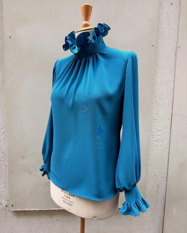 Blusa cuello gorguera