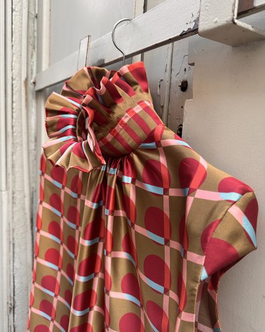 Collar ruff print silk blouse