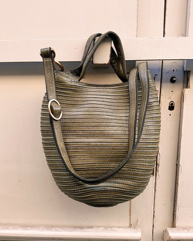 Basket bag in moss calfskin