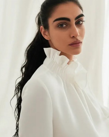 Blusa cuello gorguera Blanca