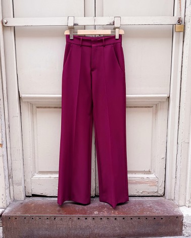 Pantalón tejido técnico recto burgundy