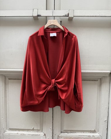 Flared satin shrit